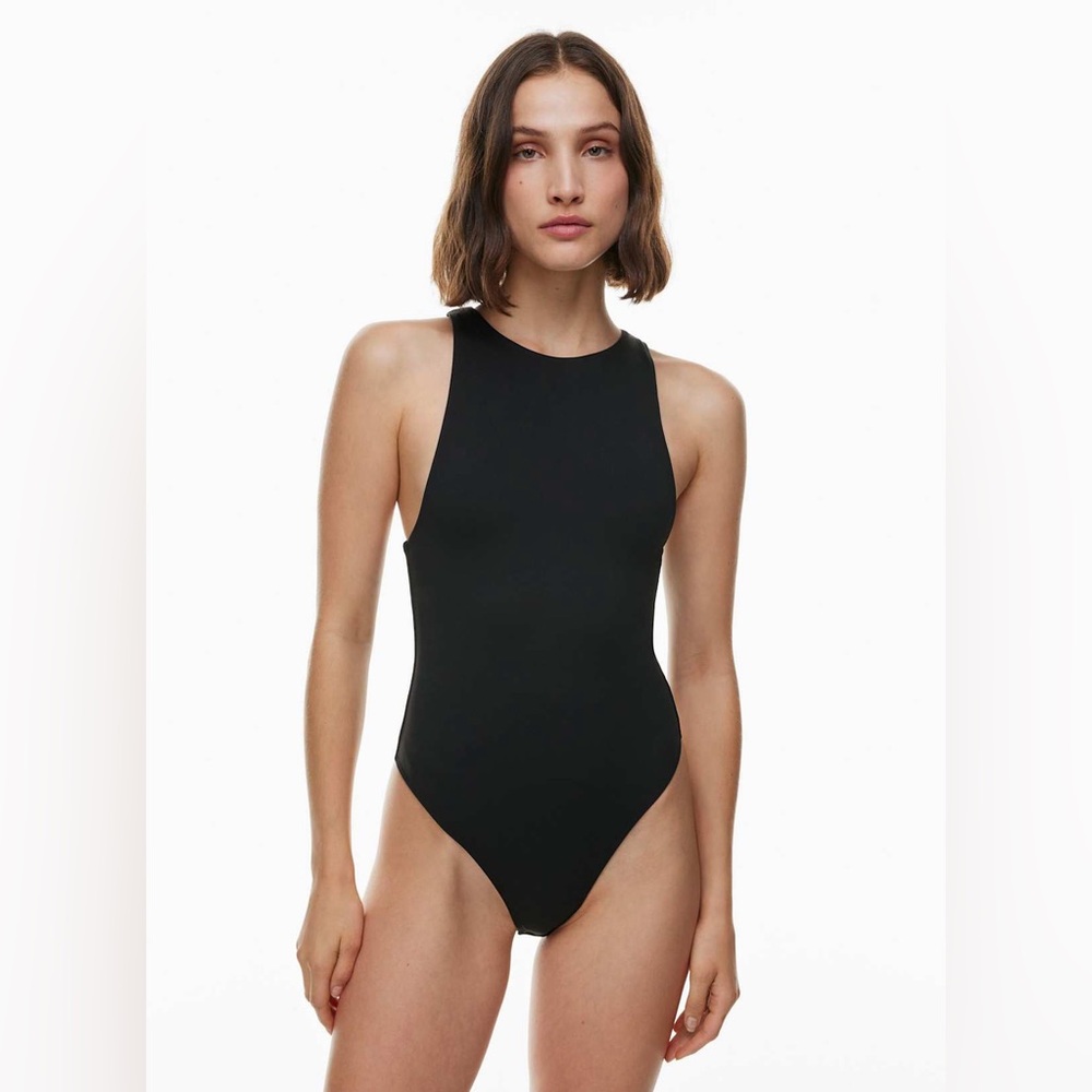 ARITZIA Babaton Sleeveless Contour Bodysuit in gray/blue